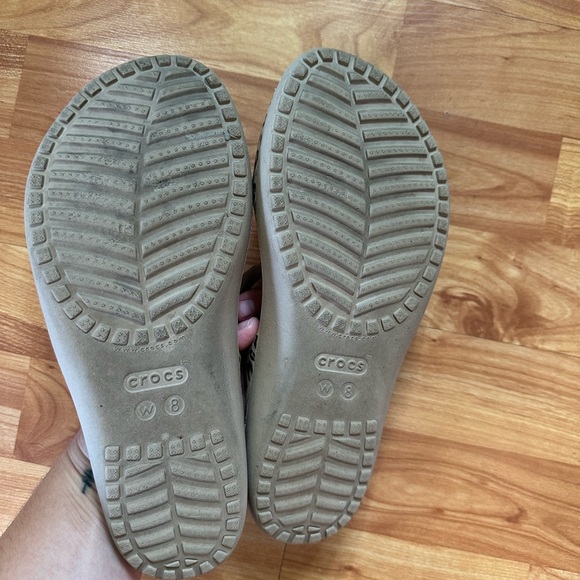 CROCS Animal Print Comfort Slides - Picture 4 of 5